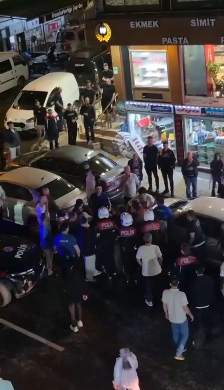 Gaziosmanpaşa sokaklarında zabıta ve esnaf kavgası
