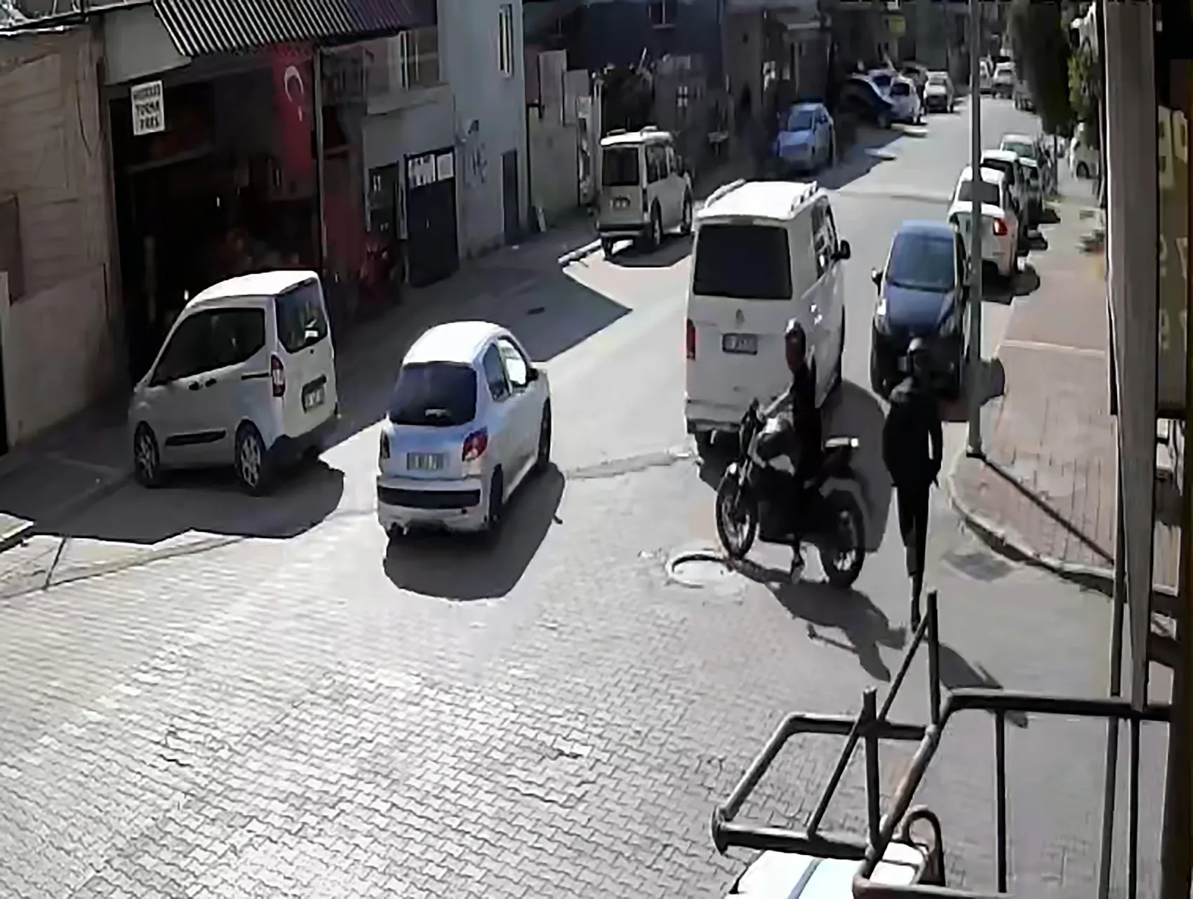Adana'da iş yerinde vurulan usta yaşam savaşını kaybetti