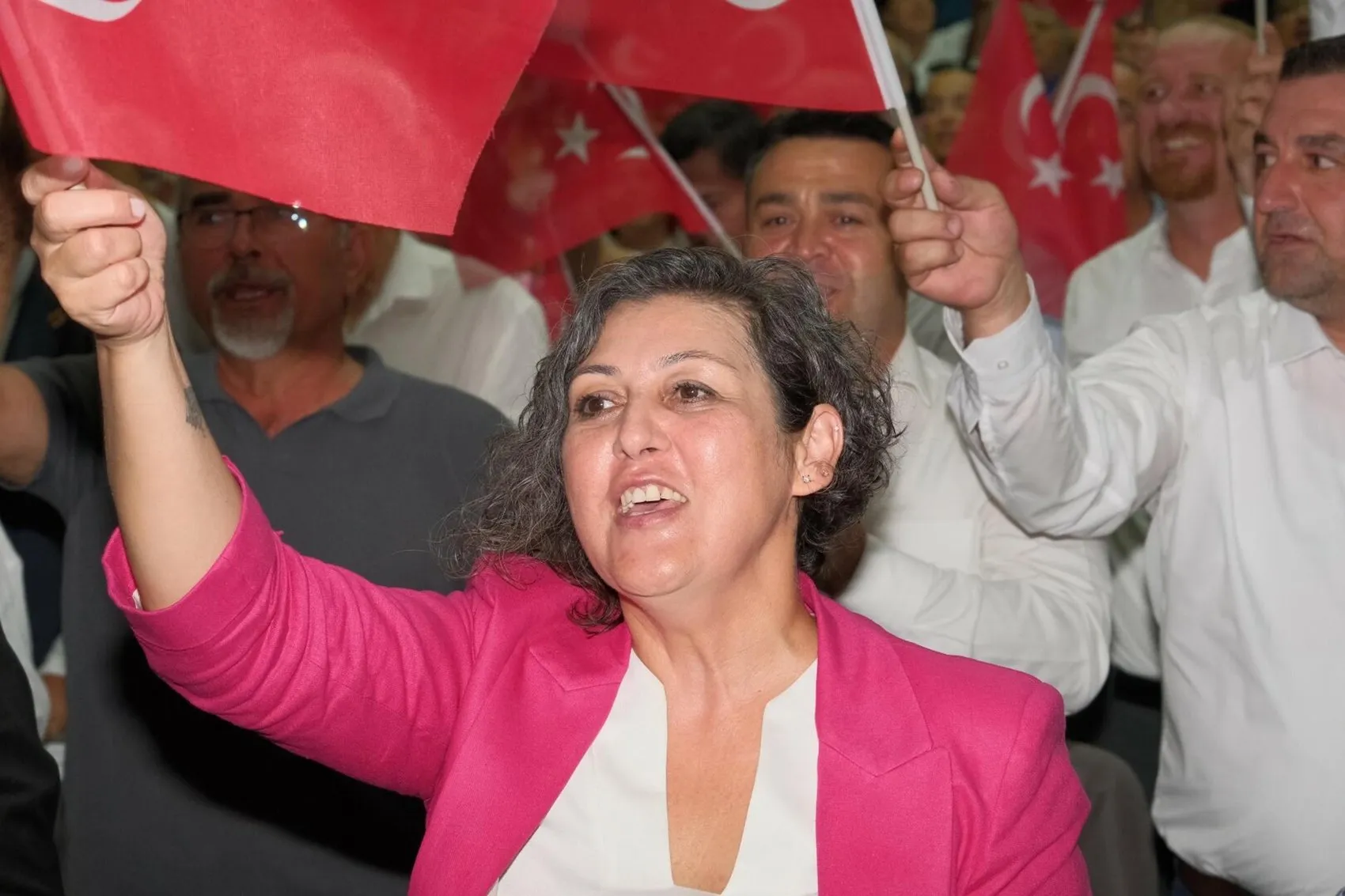 Manisa'da tüm CHP'li belediye başkanları Yeni Parti çatısı altında birleşti