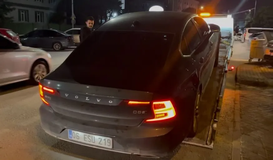 İnegöl trafiğinde çakarlı kovalamaca ehliyetsiz sürücüye pahalıya patladı