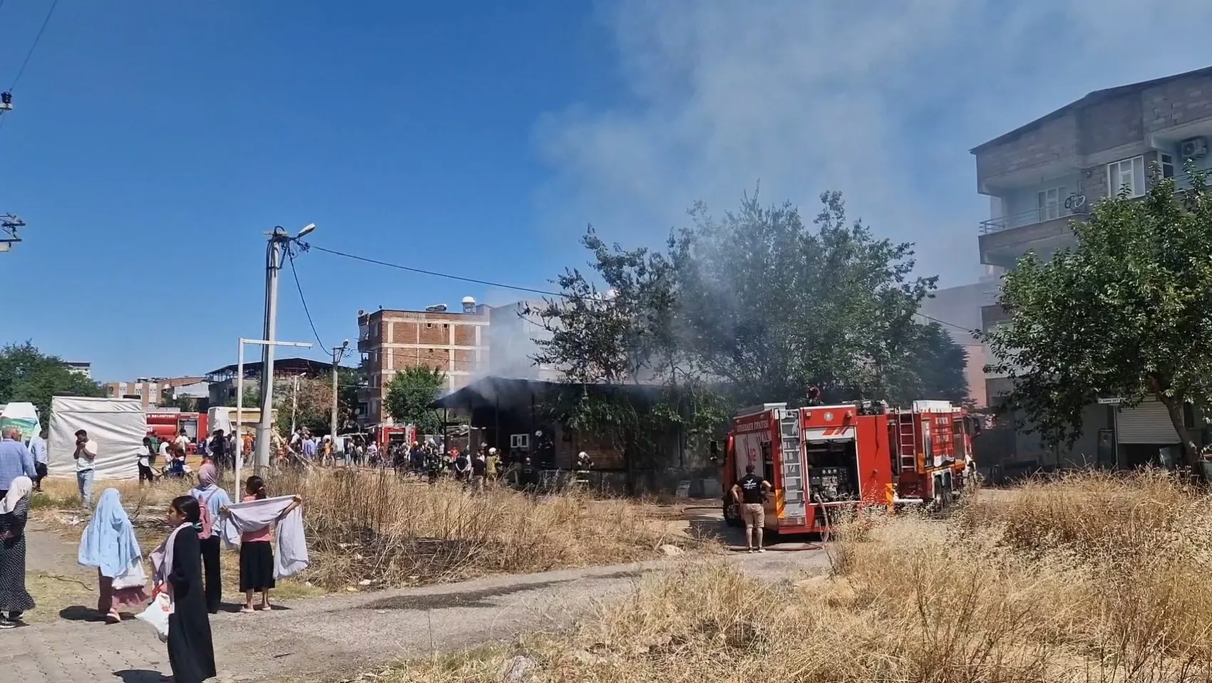 Kayapınar’da marangoz atölyesinde sabah yangını