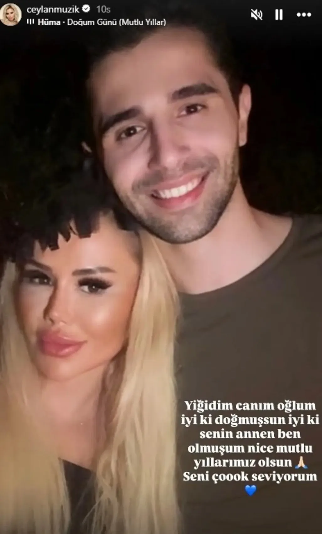 Ünlü türkücü Ceylan oğlu Yiğit ile gündem oldu! Aynı annesi 2