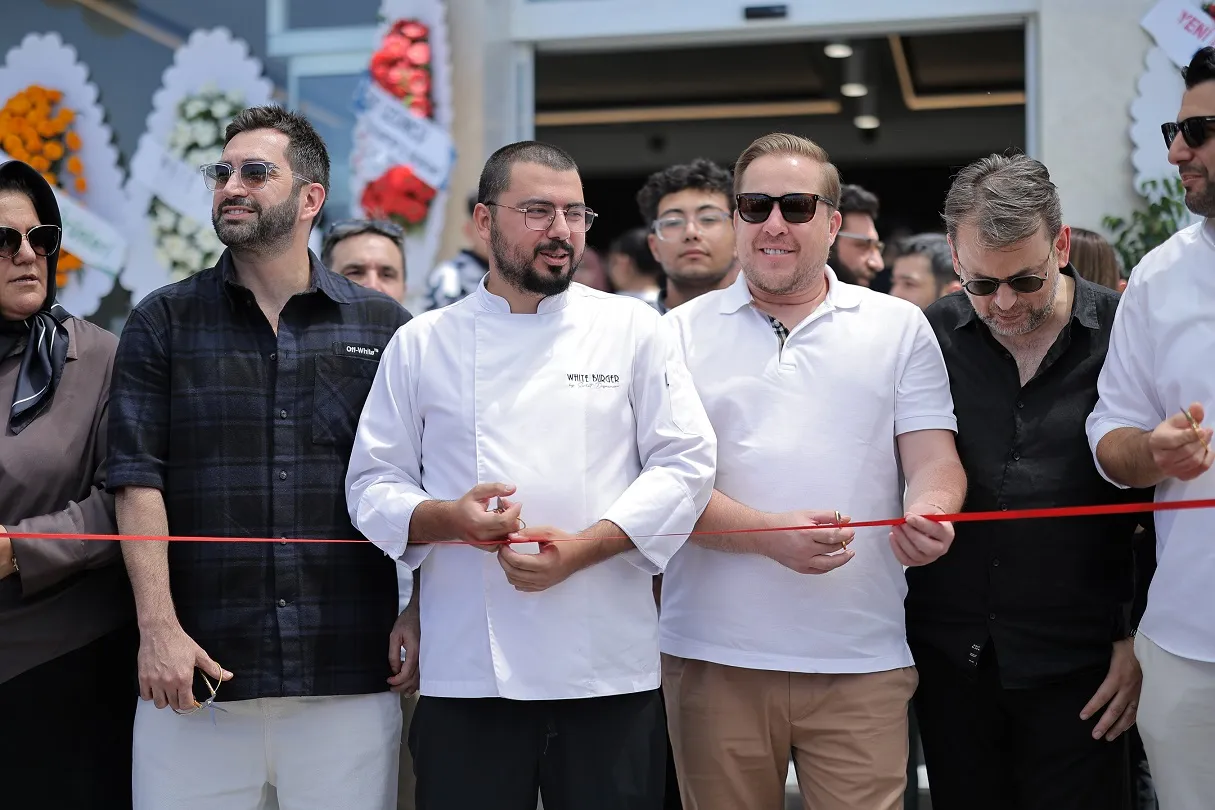 Michelin yıldızlı şef Serhat Doğramacı Gaziantep’te burger dükkanı açtı