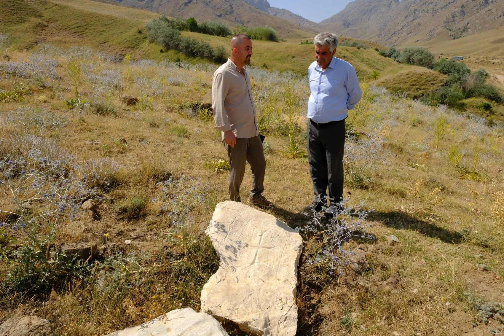Van’da definecilerin talan ettiği tarihi miras için harekete geçildi