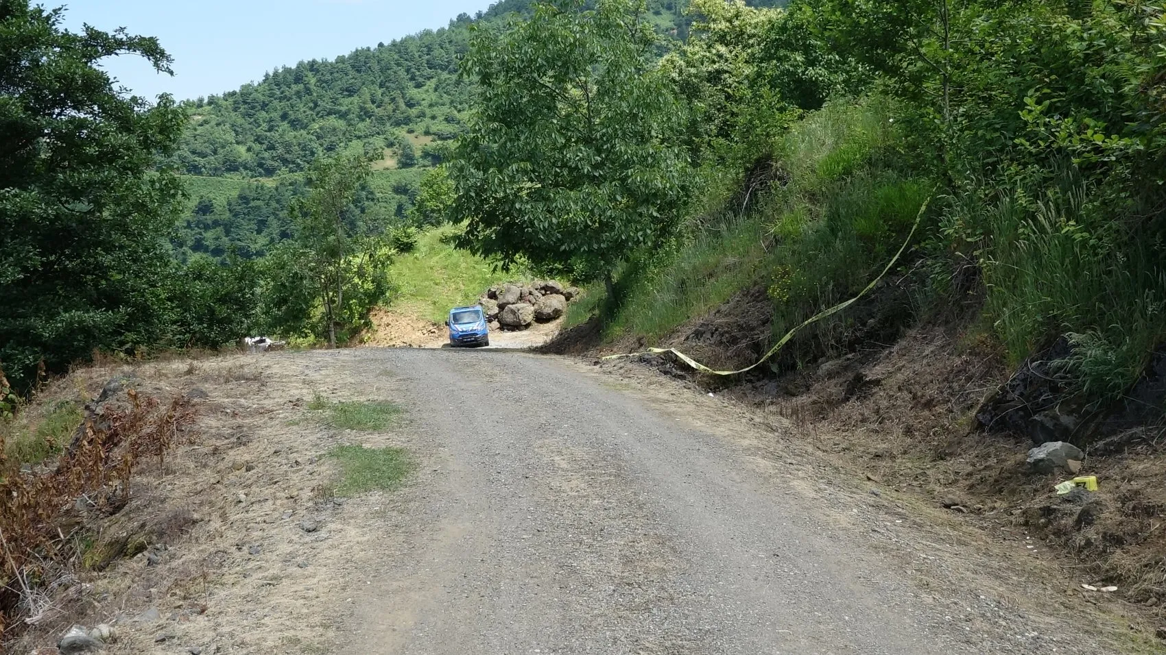 Trabzon Vakfıkebir’de mahalle yoluna İHA düştü