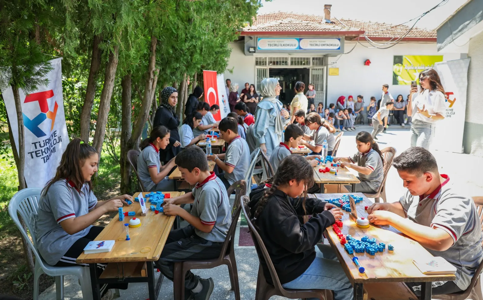 Malatyalı öğrenciler T-Küp ile üç boyutlu düşünmeyi öğreniyor