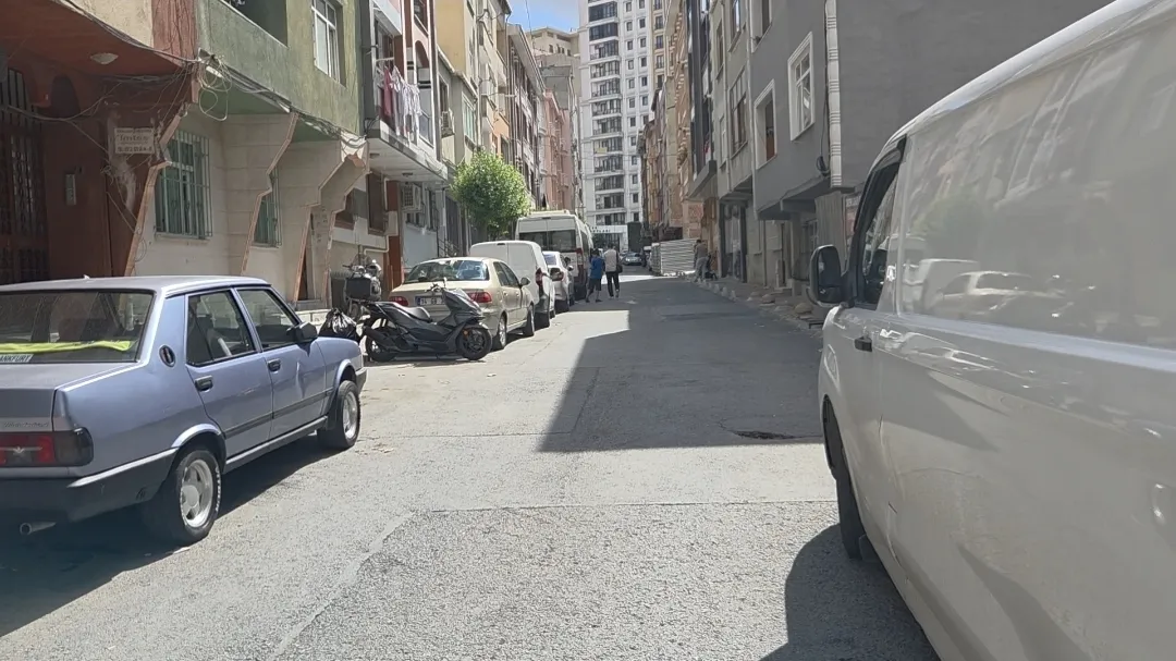 Esenler'de kahreden kaza Dedesinin aracıyla çarptığı 2 yaşındaki Aybüke hayatını kaybetti