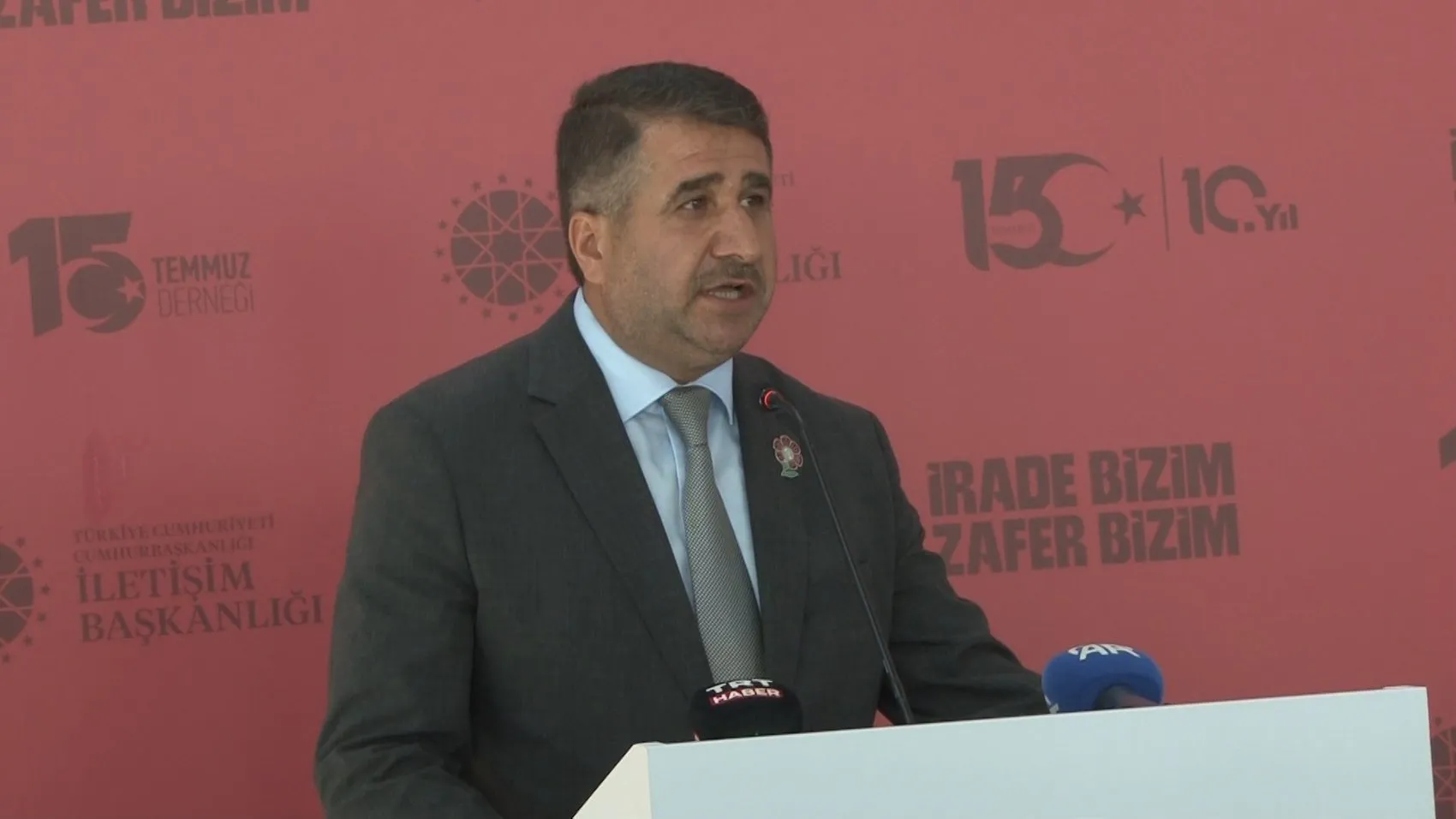 15 Temmuz'un izleri havalimanlarına taşındı