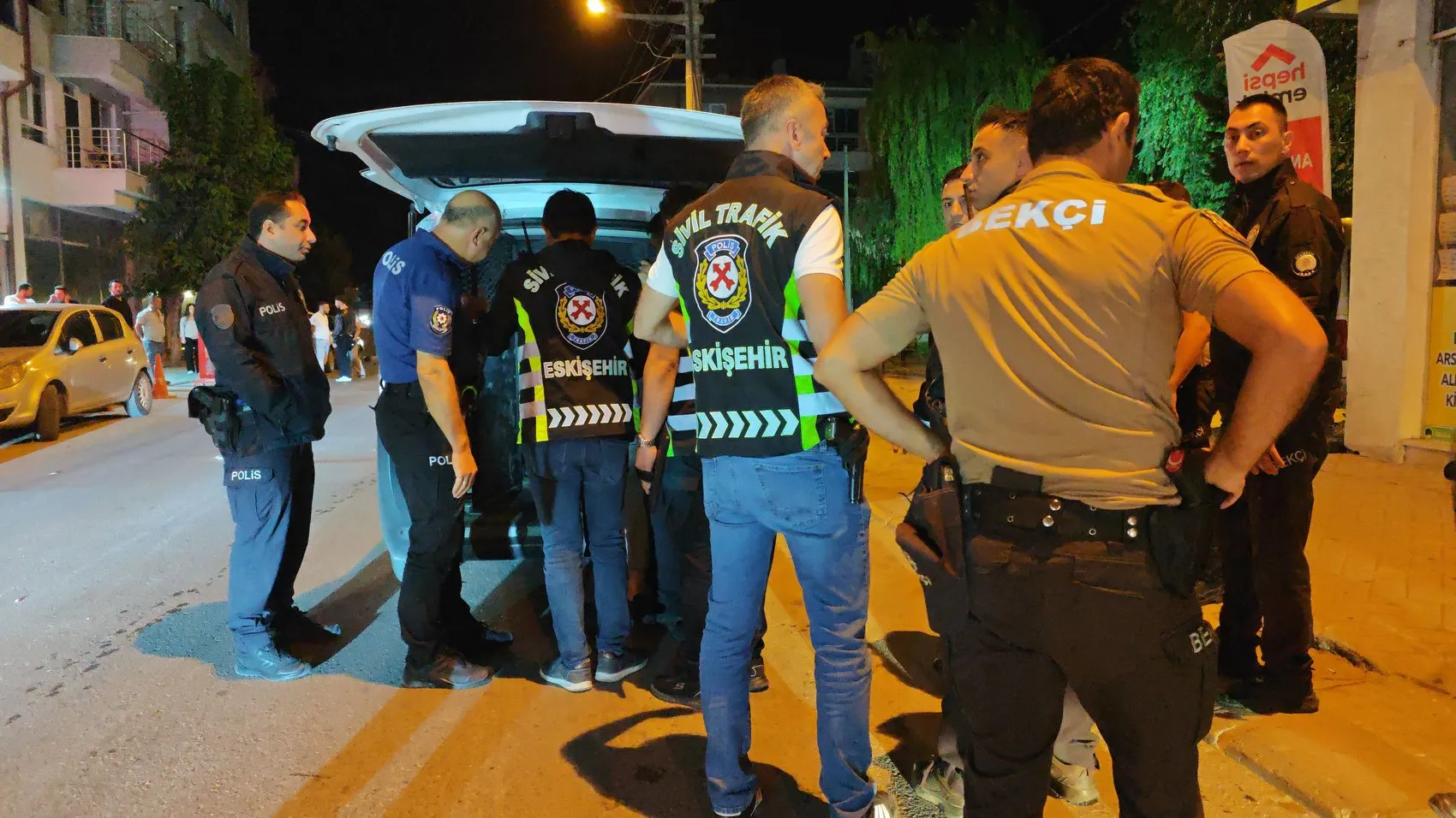Eskişehir’de alkollü sürücü kovalamacası biber gazıyla bitti