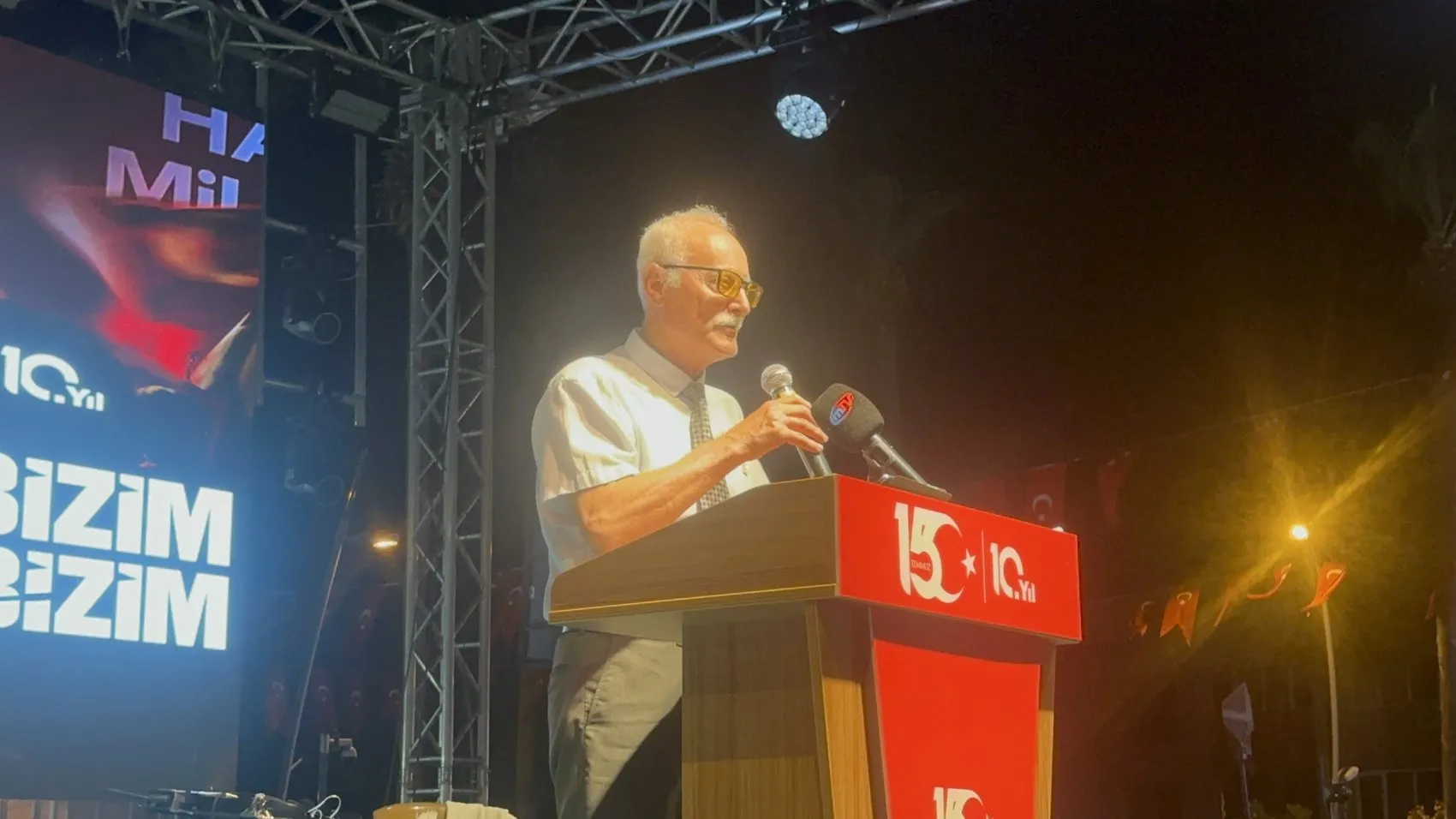 Marmaris 15 Temmuz şehitlerini meydanlarda andı