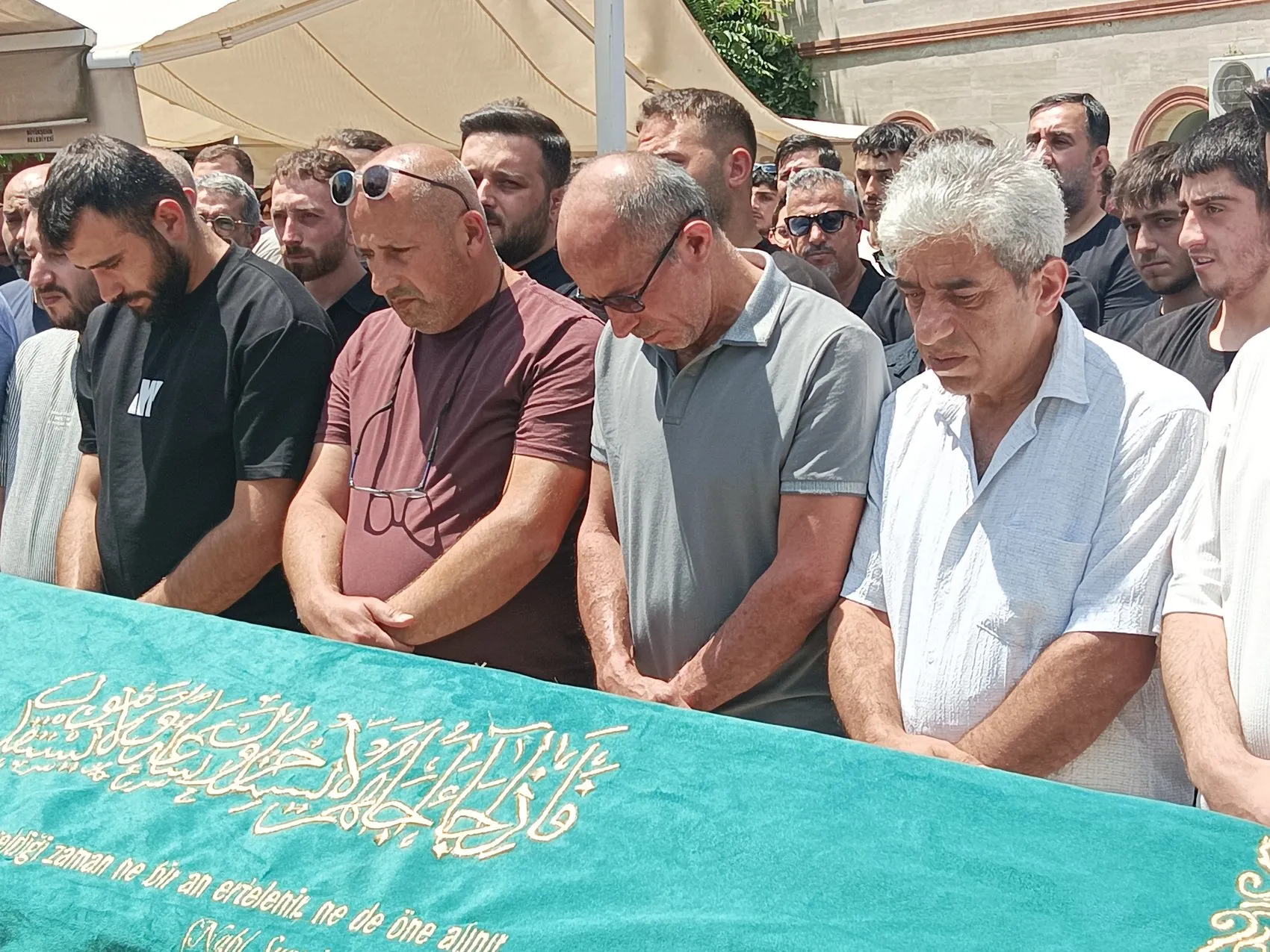 İznik Gölü'nde serinlemek isteyen iki arkadaş hayatını kaybetti