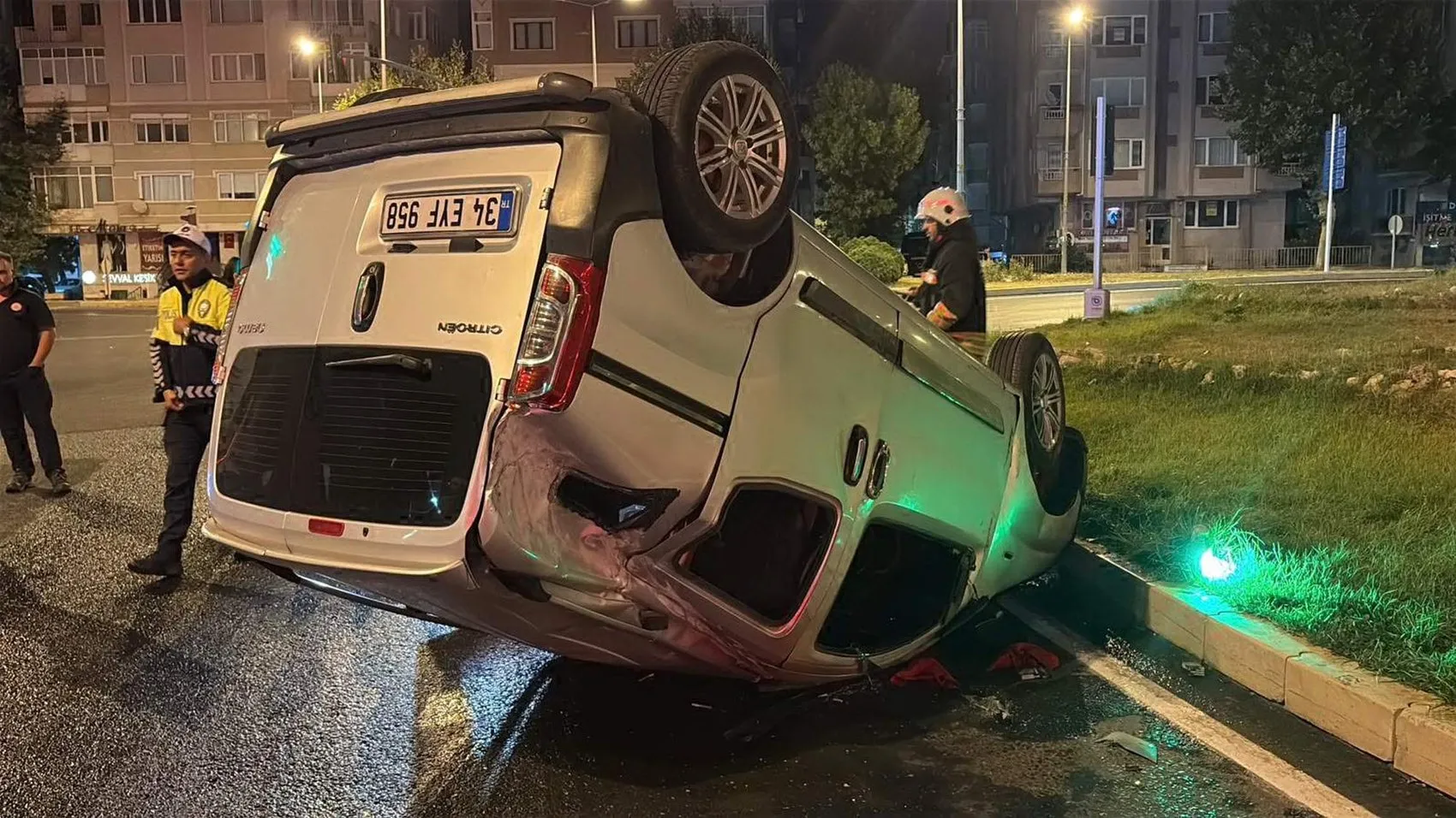 Çorlu'da kaza sonrası sürücü arkadaşını araçta bırakıp kayıplara karıştı