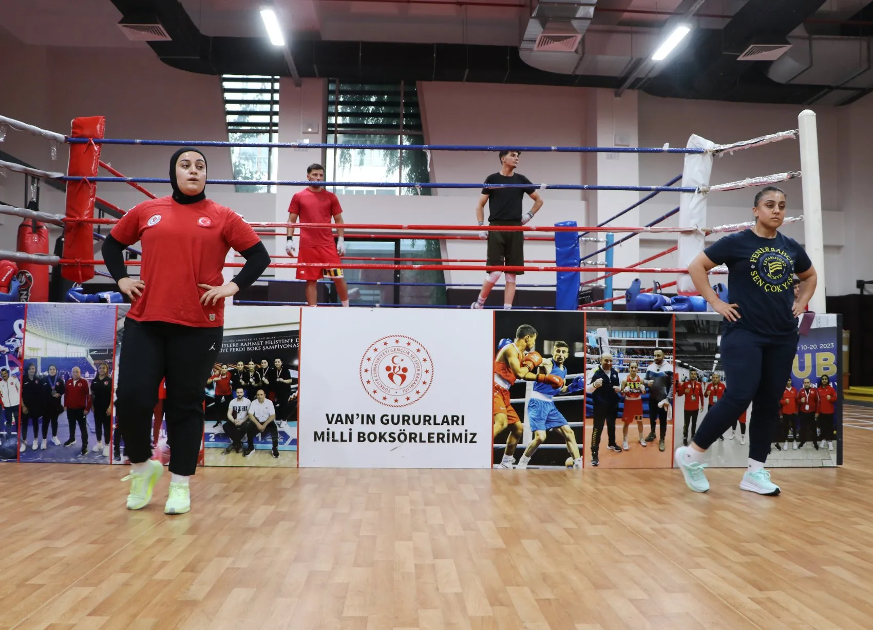 Vanlı iki kardeşin şiddete karşı başlattığı mücadele dünya podyumuna taşındı