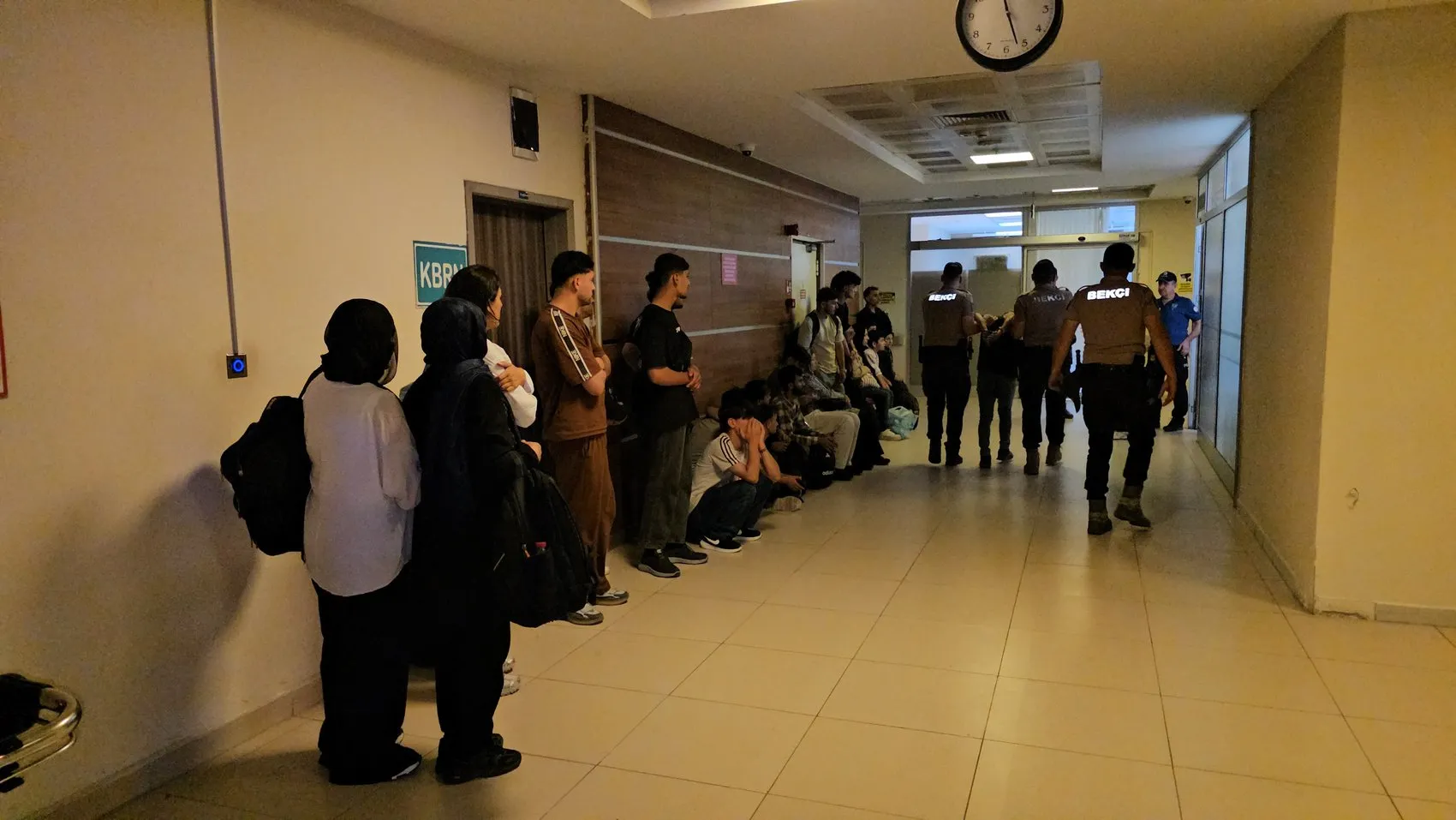 Edirne polisinden göçmen kaçakçılarına operasyon