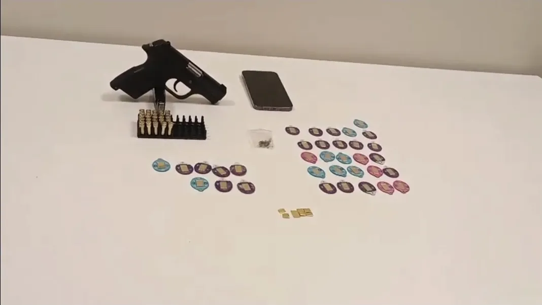 Küçükçekmece’de kuyumcuyu sahte altınla ikinci kez soymaya kalktılar