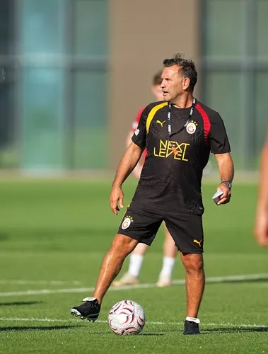 Galatasaray yeni sezon mesaisini Kemerburgaz’da artırıyor