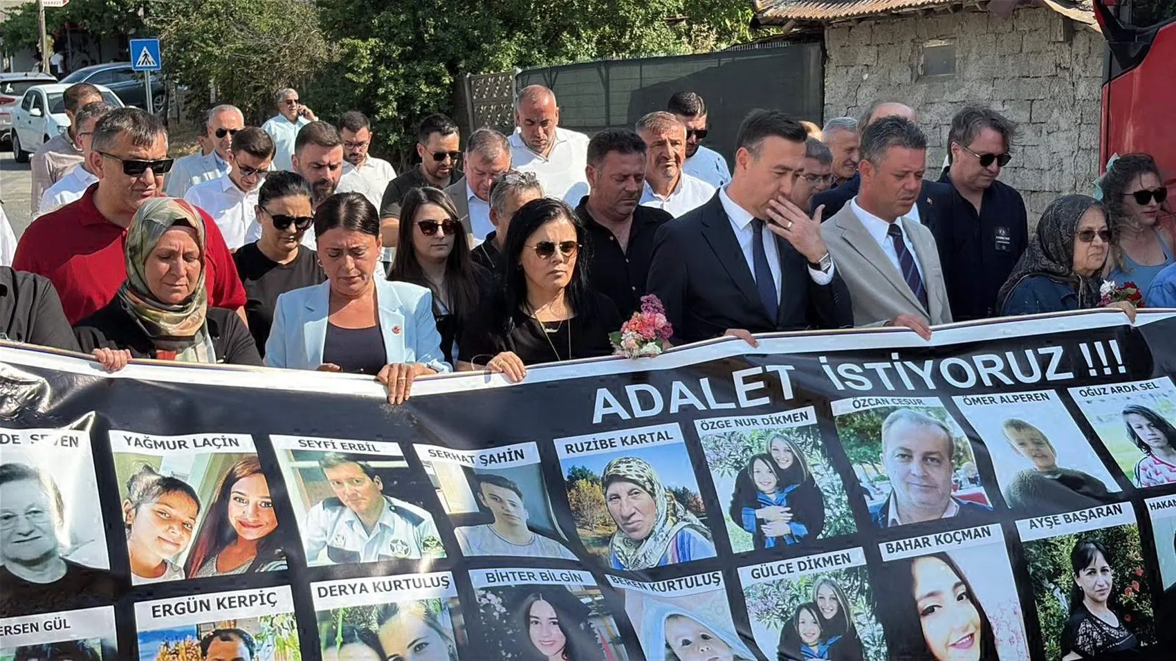Çorlu tren faciasında yitirdiğimiz 25 can 8 yıldır anılıyor