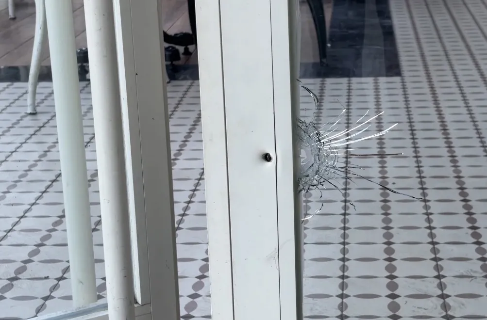 Ümraniye'de AVM kafesine silahlı saldırı düzenlendi