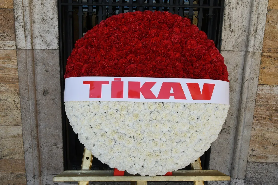TİKAV bursiyerleri Ankara’da Ata’nın huzuruna çıktı
