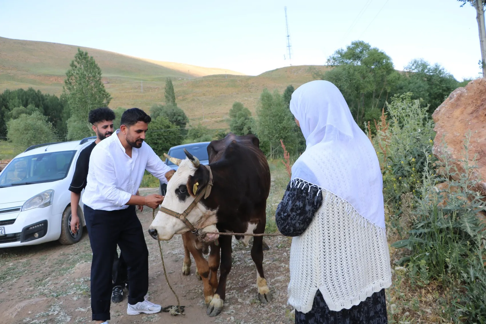 Yüksekova'da hayalleri sönen aileye yeni umut kapısı açıldı