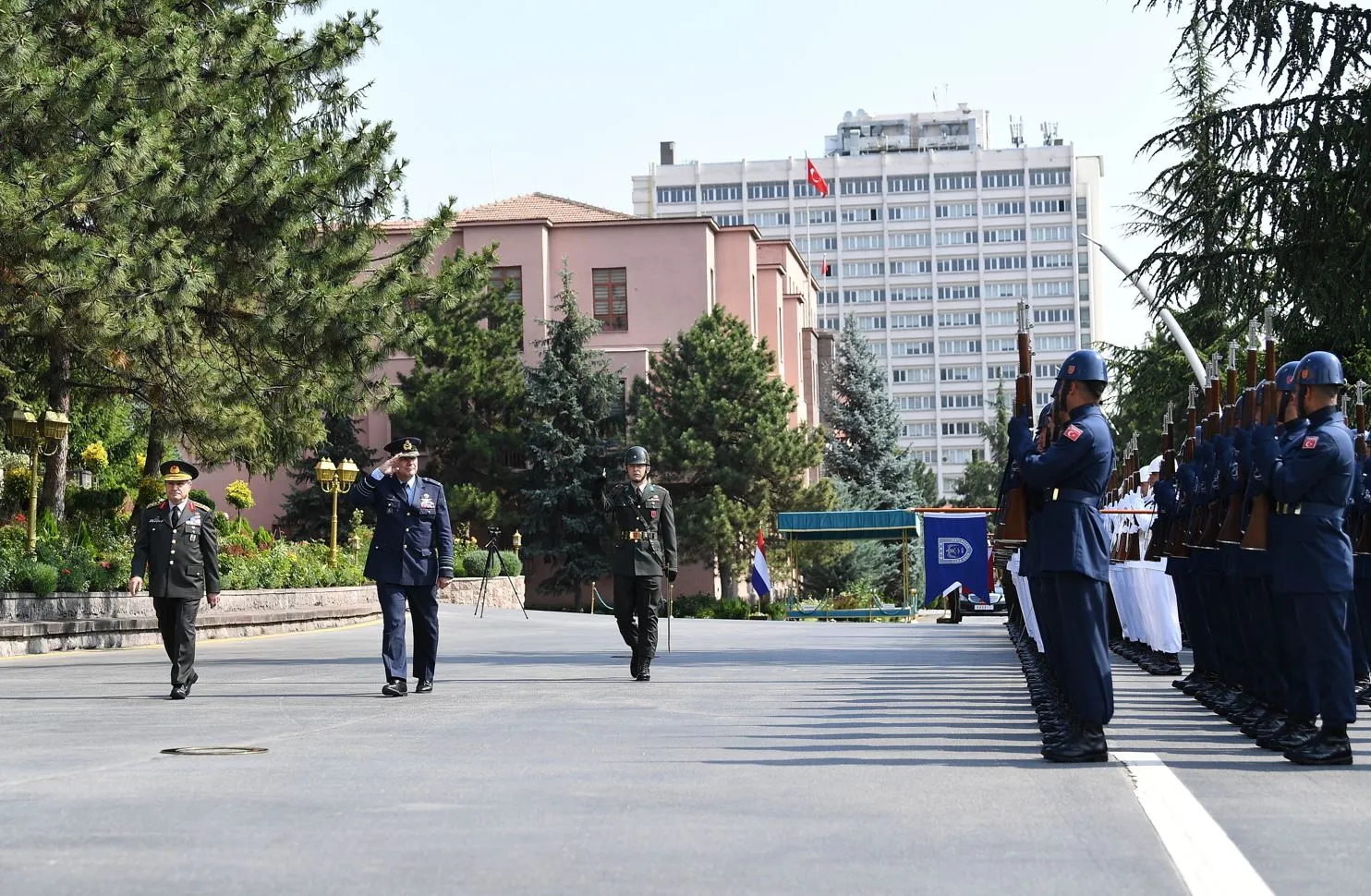 Genelkurmay Başkanlığında Hollandalı komutan için resmi karşılama töreni yapıldı
