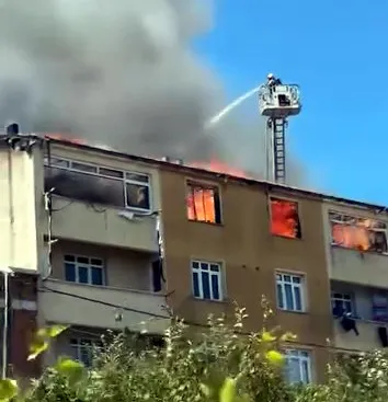Avcılar'da çatı tamiri faciaya döndü