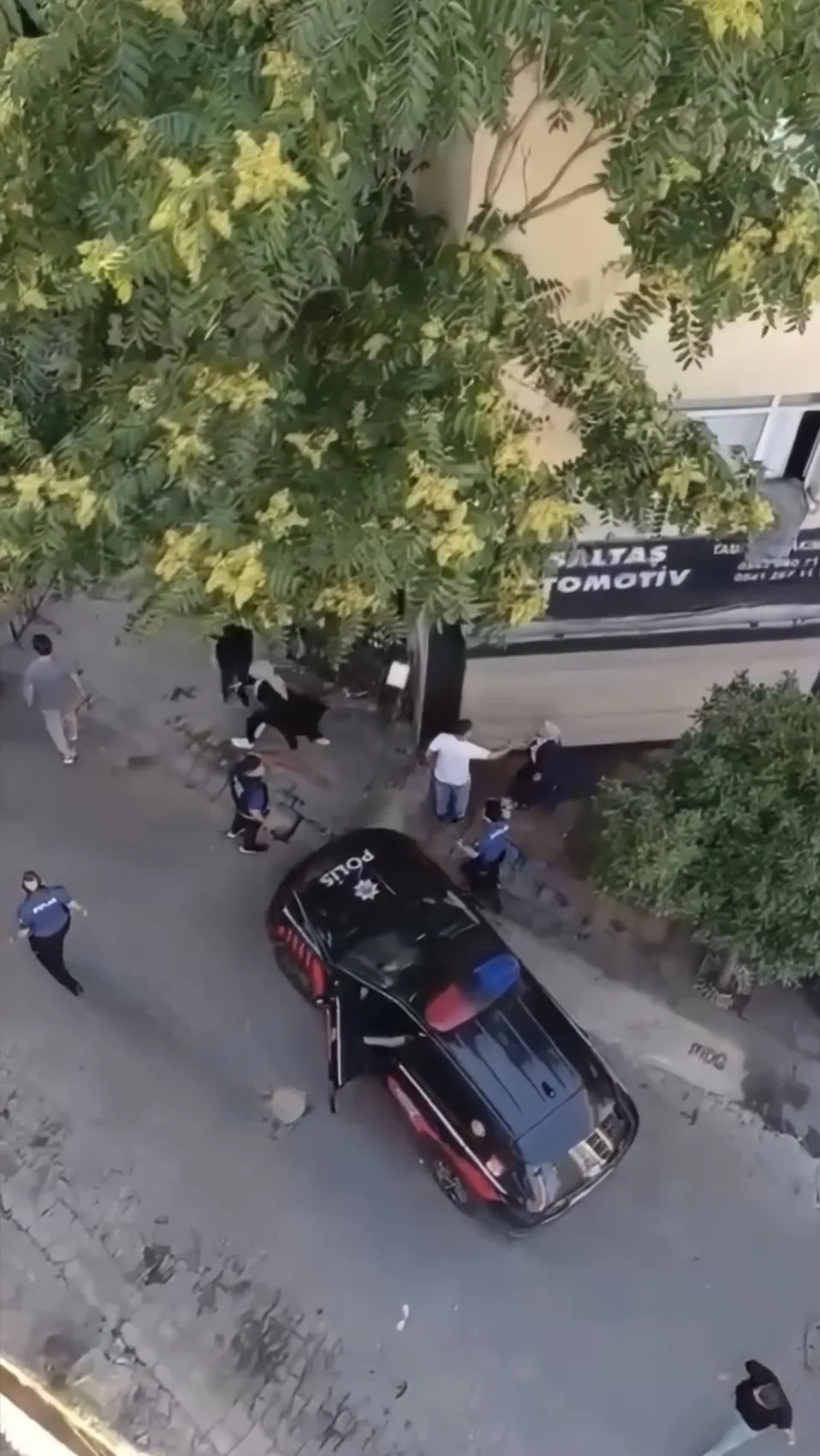 Kağıthane'de arkadaş kurbanı Eski nişanlı meselesi kanlı bitti