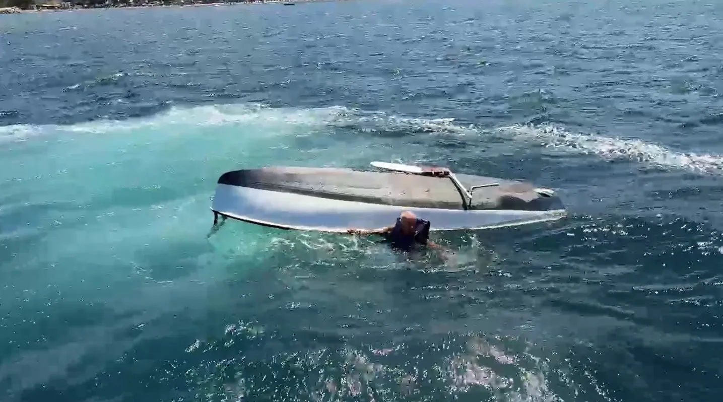 Çınarcık açıklarında alabora olan tekne korku dolu anlar yaşattı