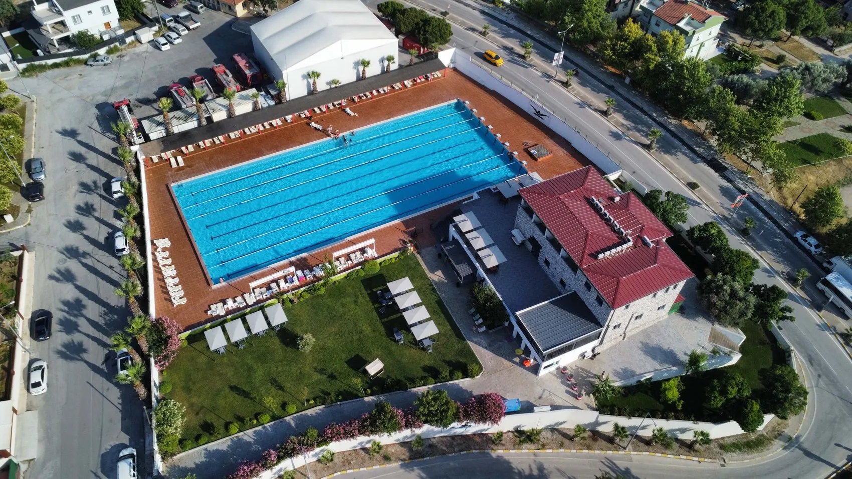 Urla'da çocuklar için yüzme zamanı başlıyor