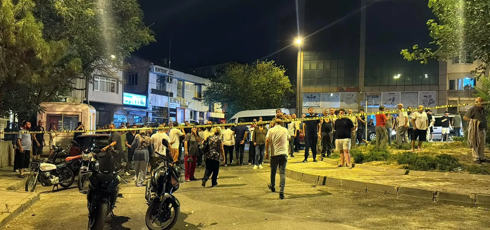 Çorlu'da apartman dairesini sarsan patlama bir can aldı