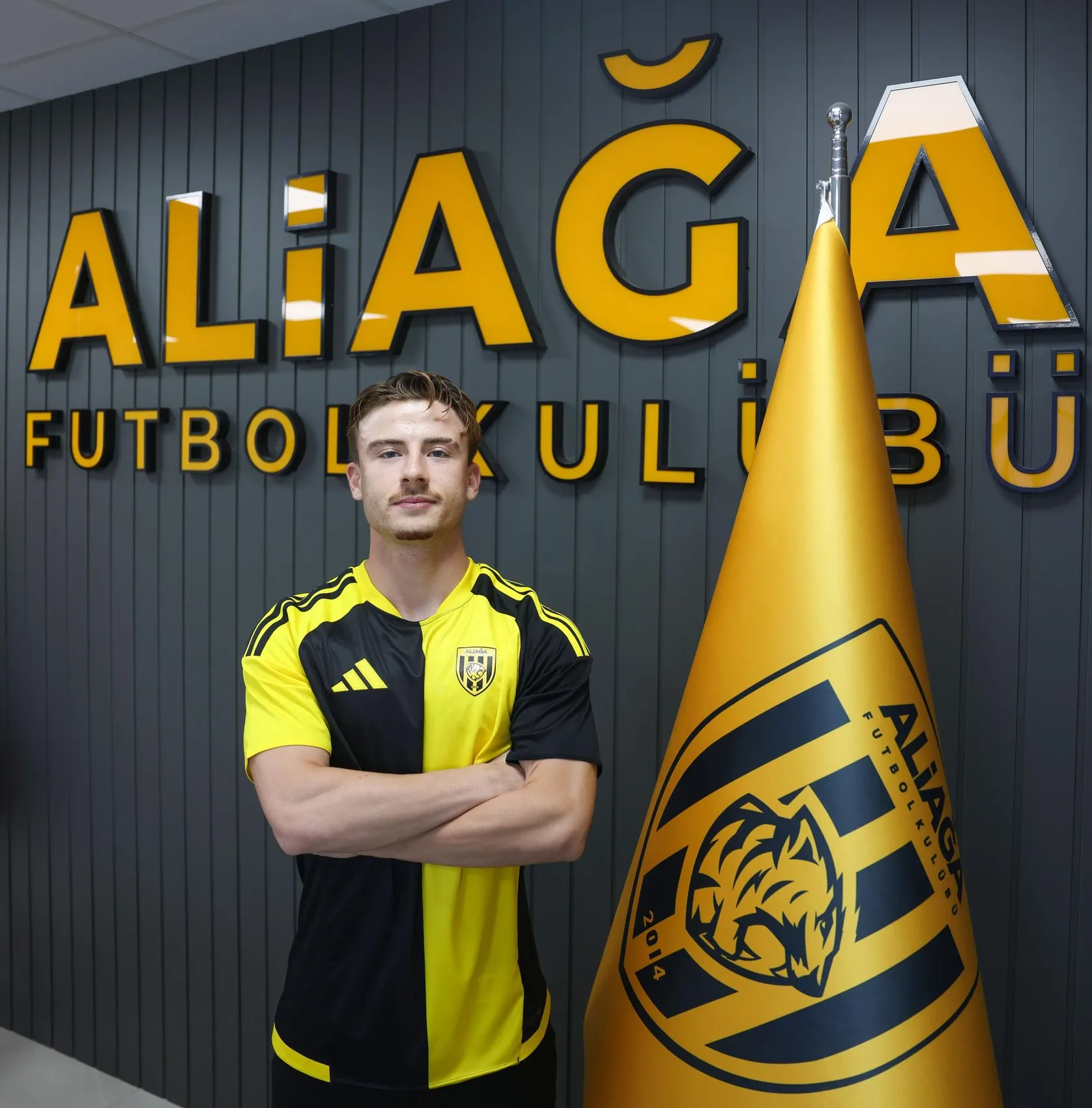 Aliağa Futbol kadrosuna genç kanat oyuncusu Sercan Demirkıran'ı kattı