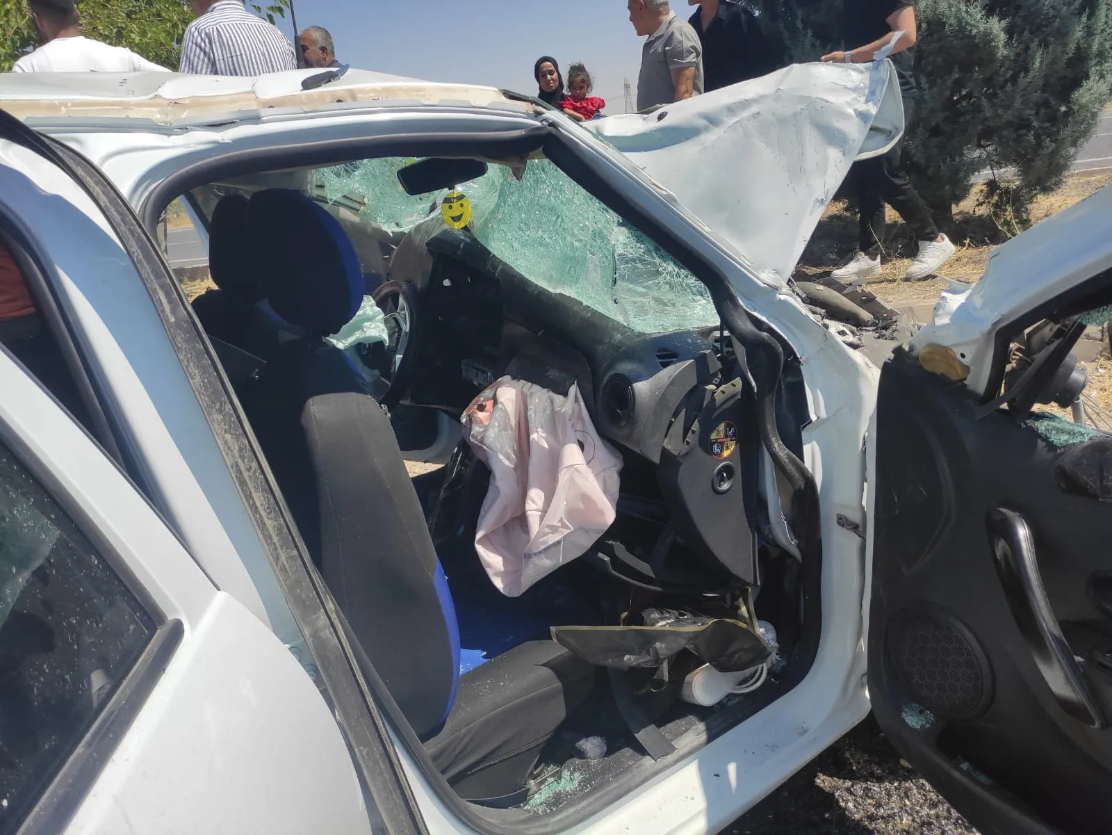 Şanlıurfa yolunda dikkatsizlik 12 kişiyi hastanelik etti