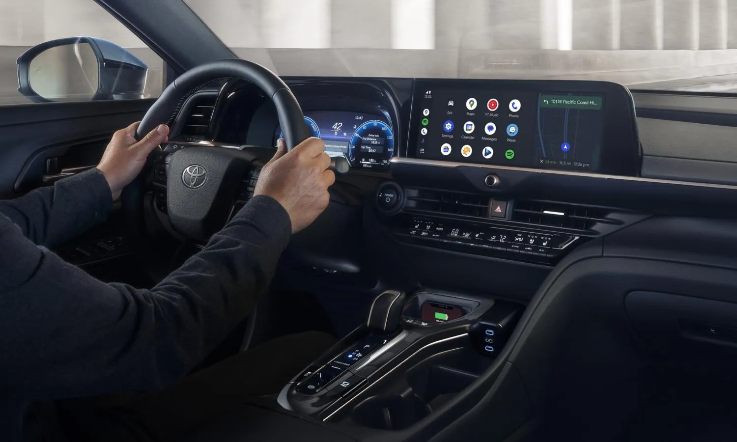 2027 model Toyota Crown tanıtıldı: 100 km'de 5.9 litre yakıyor