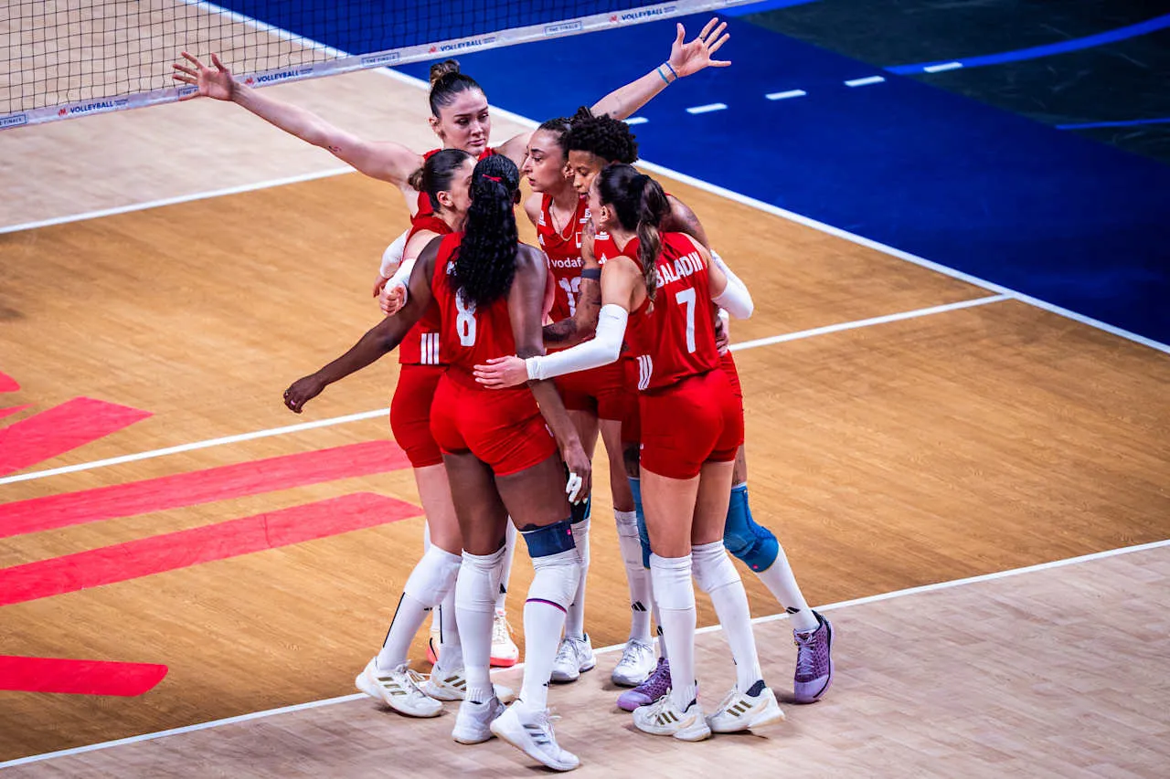Filenin Sultanları dünya devlerini devirip finale adını yazdırdı