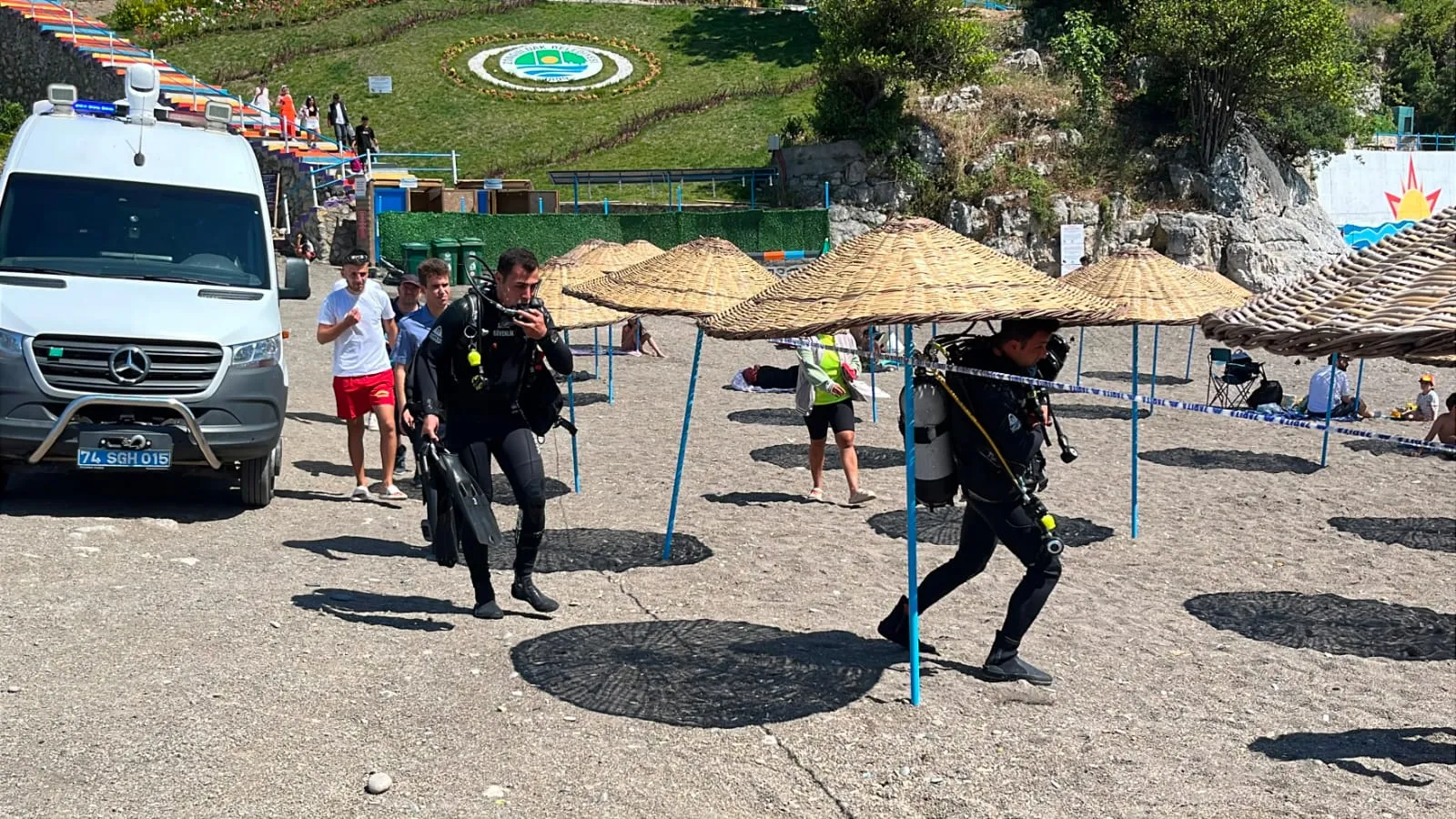 Zonguldak'ta denize giren genç dalgalara kapılarak kayboldu