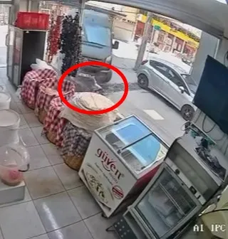 Bursa'da kargo minibüsünün çarptığı çocuk yaşam mücadelesi veriyor