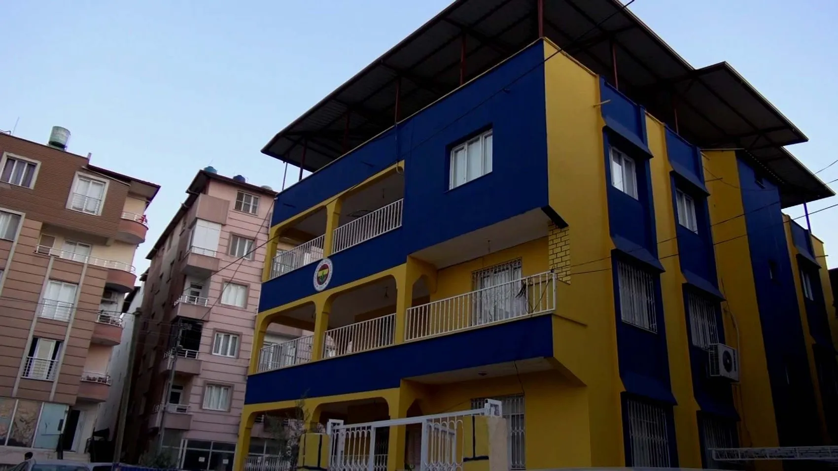 Hataylı aile evlerini Fenerbahçe müzesine çevirdi