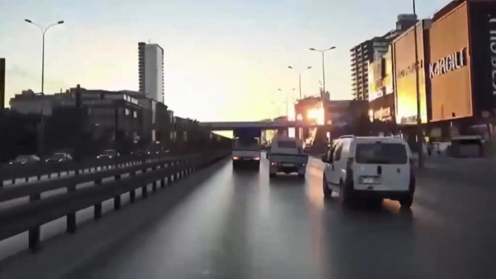 Avcılar trafiğini birbirine katan sürücülere dev ceza