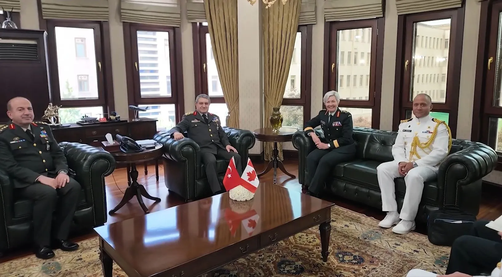 Genelkurmay Başkanı Bayraktaroğlu Kanada mevkidaşını ağırladı