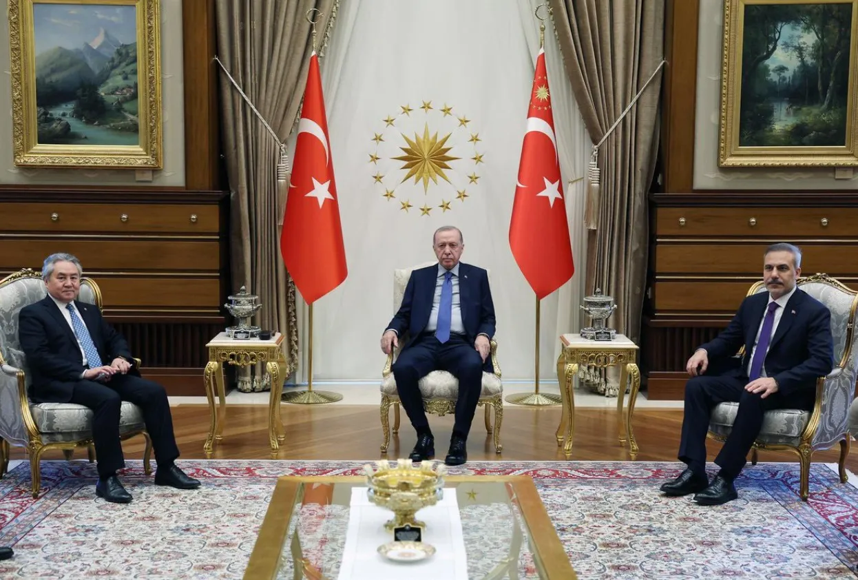Erdoğan Kırgızistan dışişleri bakanını kabul etti