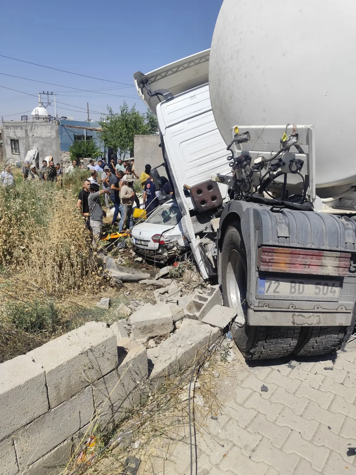 Kızıltepe’de tanker kazası Bir sürücü hayatını kaybetti