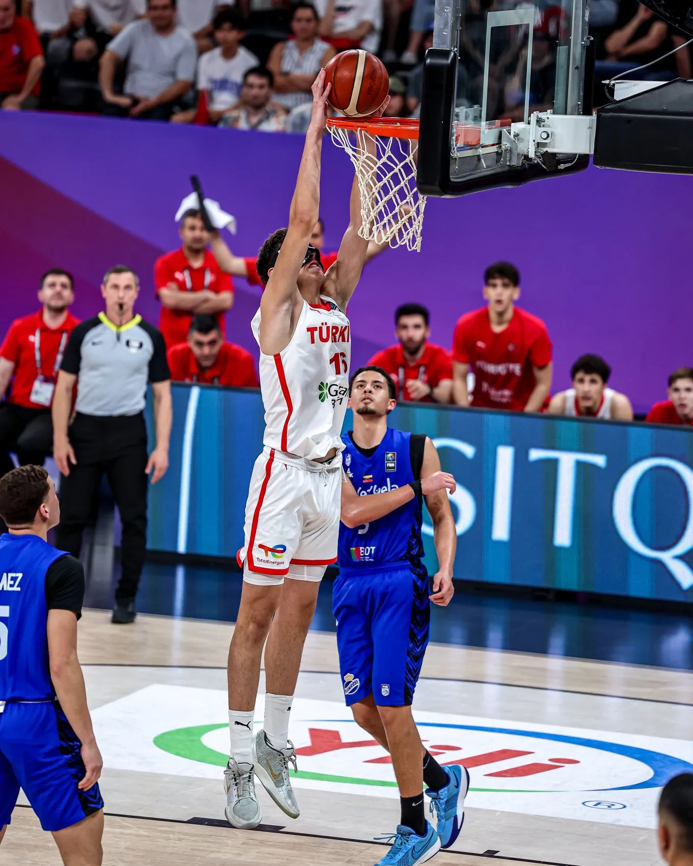 U17 Milli Basketbol Takımı çeyrek final biletini kaptı