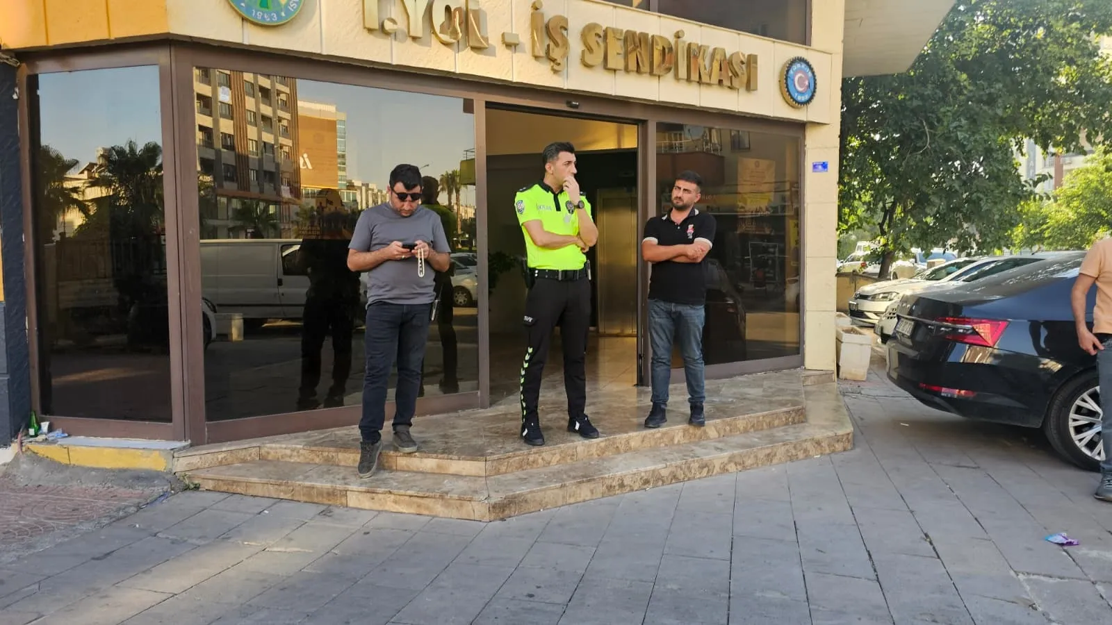 Şanlıurfa'da genç doktor kaldığı misafirhanede yaşamını yitirdi