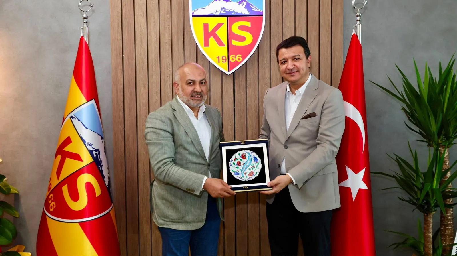 Mahmut Arıkan Kayserispor tesislerine konuk oldu