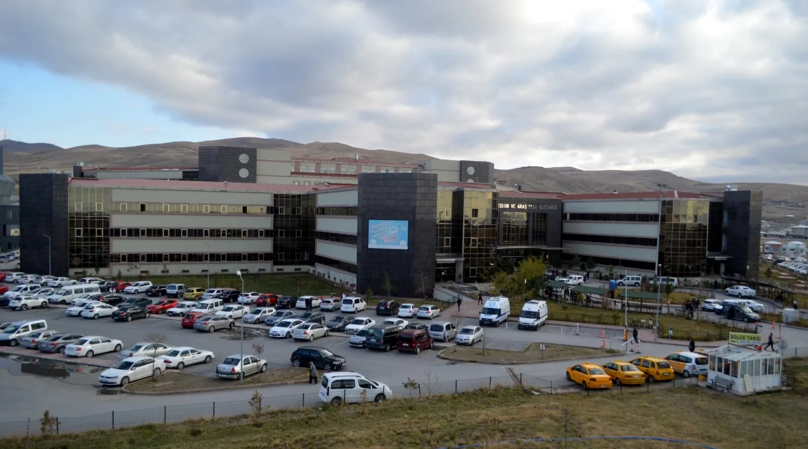 Van'da çocuk özlemi çeken aileler için umut dolu haber