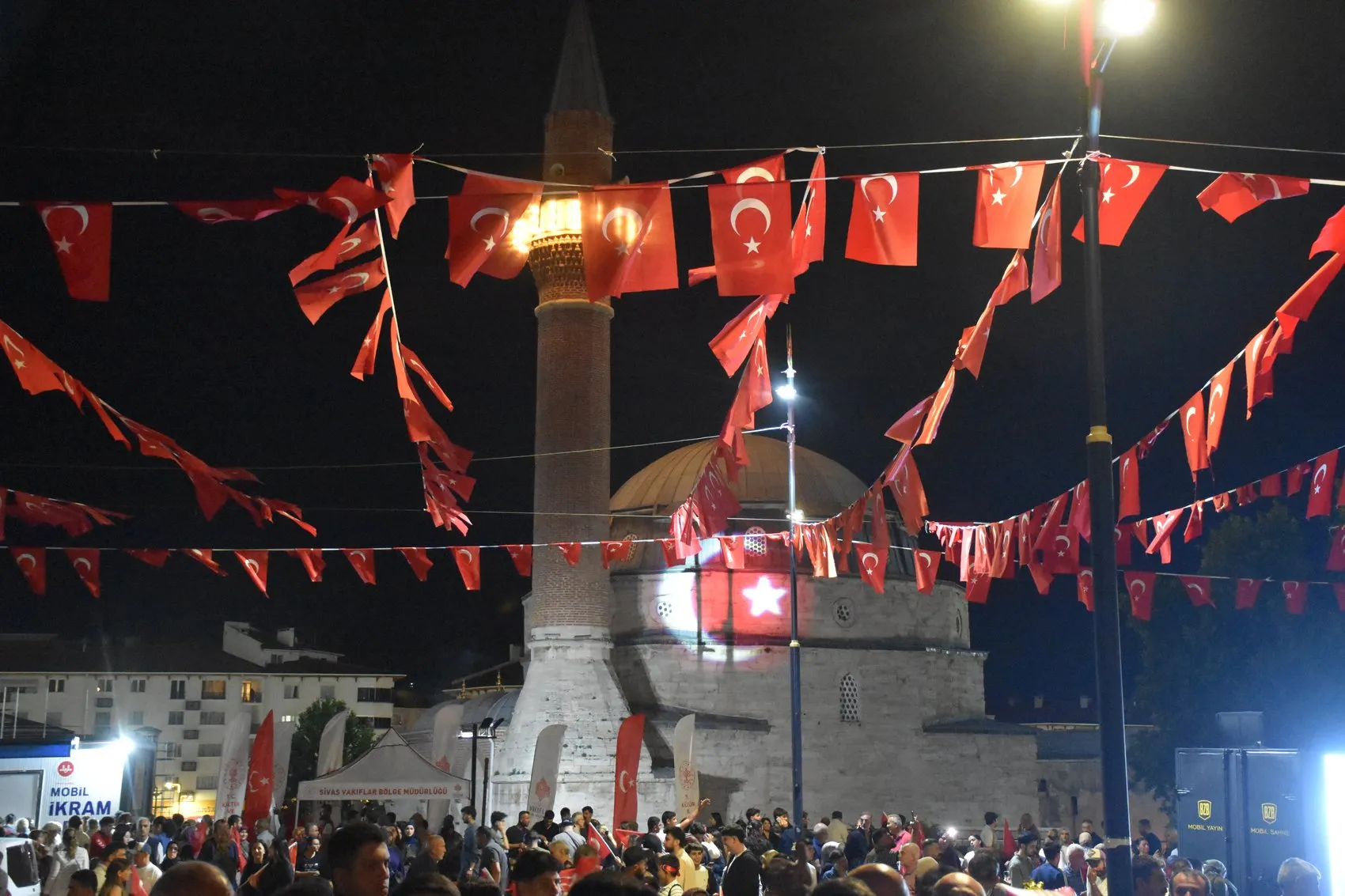 Sivas 15 Temmuz için tek yürek oldu