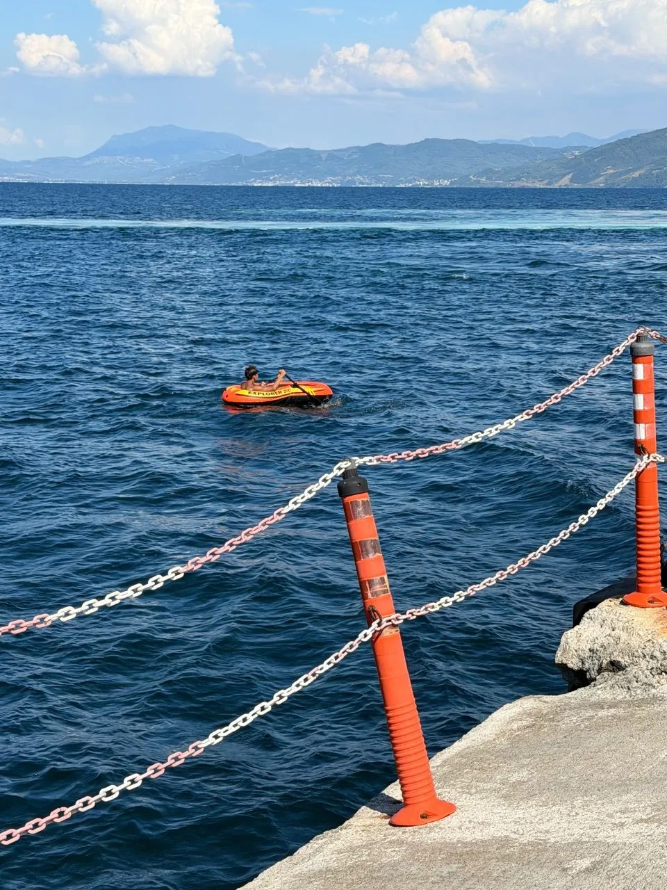 Mudanya açıklarında sürüklenen genç Sahil Güvenlik ile kurtarıldı