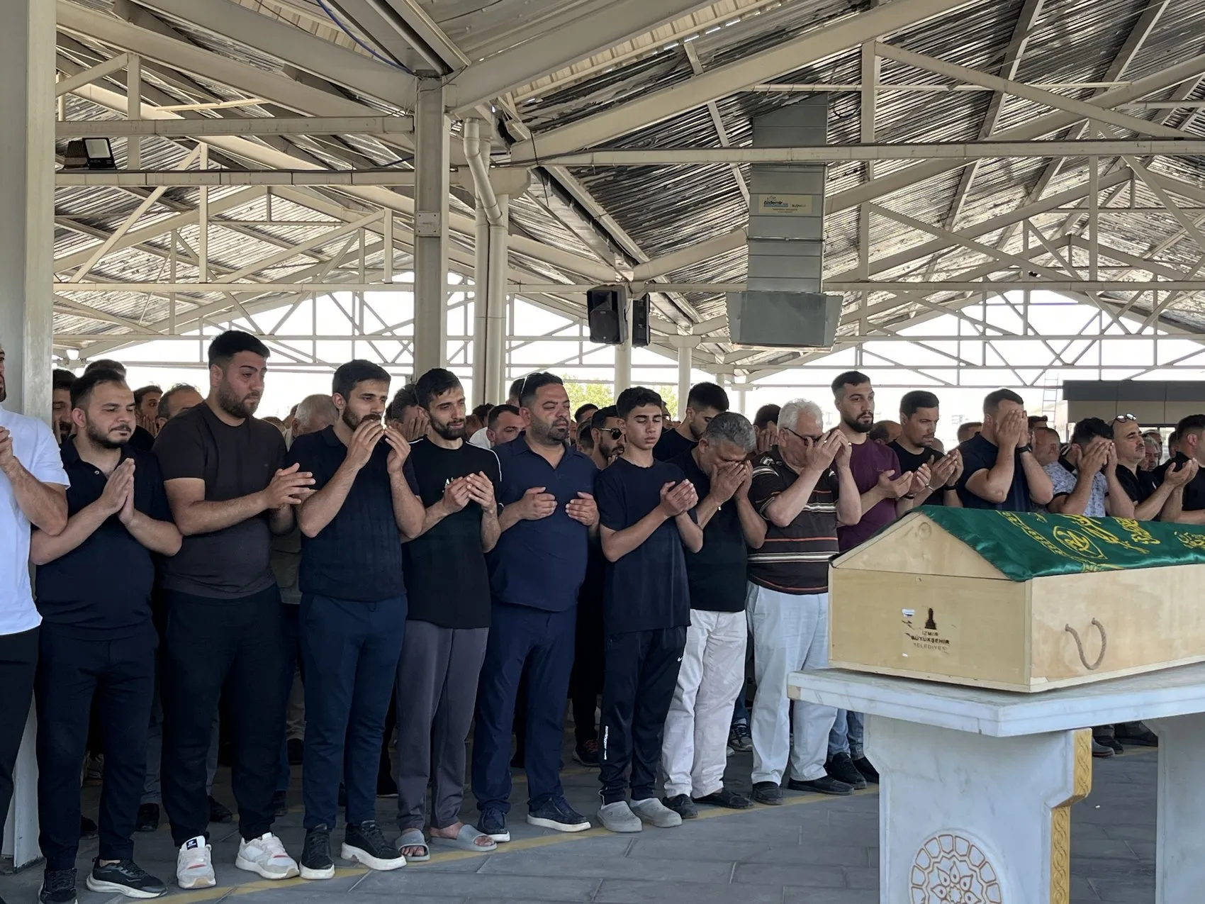 Bursa'da havuza düşen küçük Kadir Gaziantep'te defnedildi