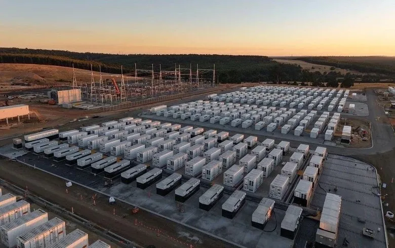 Avustralya'da güneş paneli devrimi: Gündüz elektriği bedava yaptı