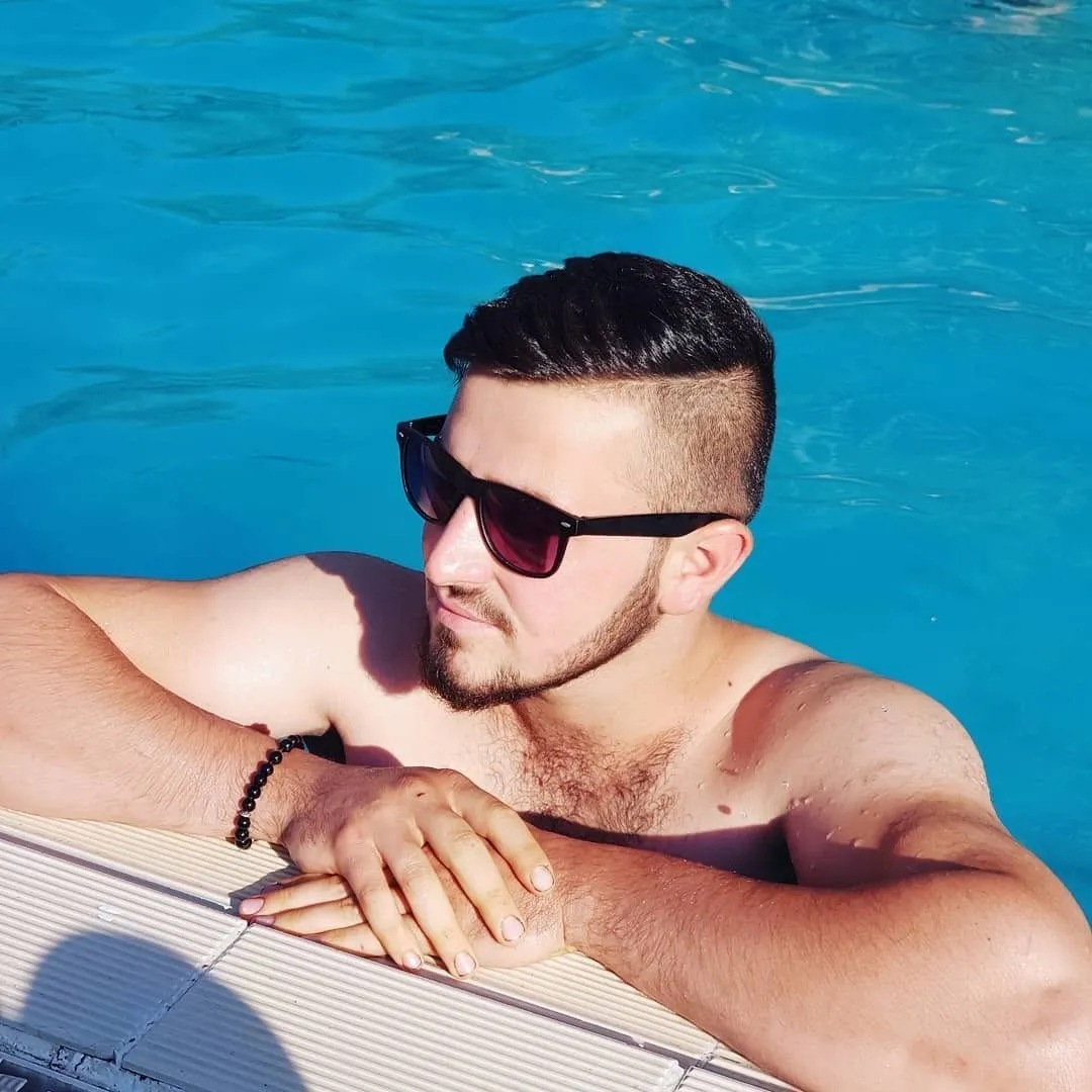 Serinlemek isterken hayatını kaybeden genç toprağa verildi